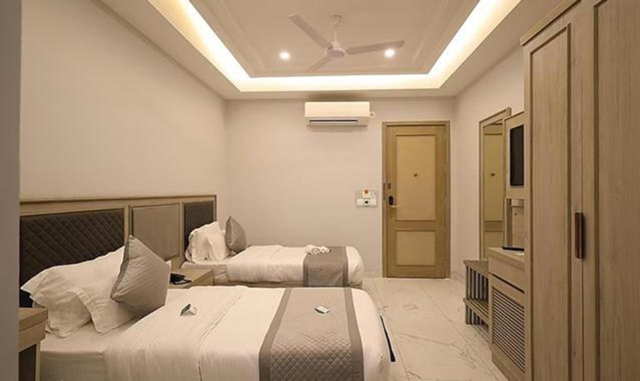 Fabhotel Prime Hampton By Ic'S Noida Exteriér fotografie